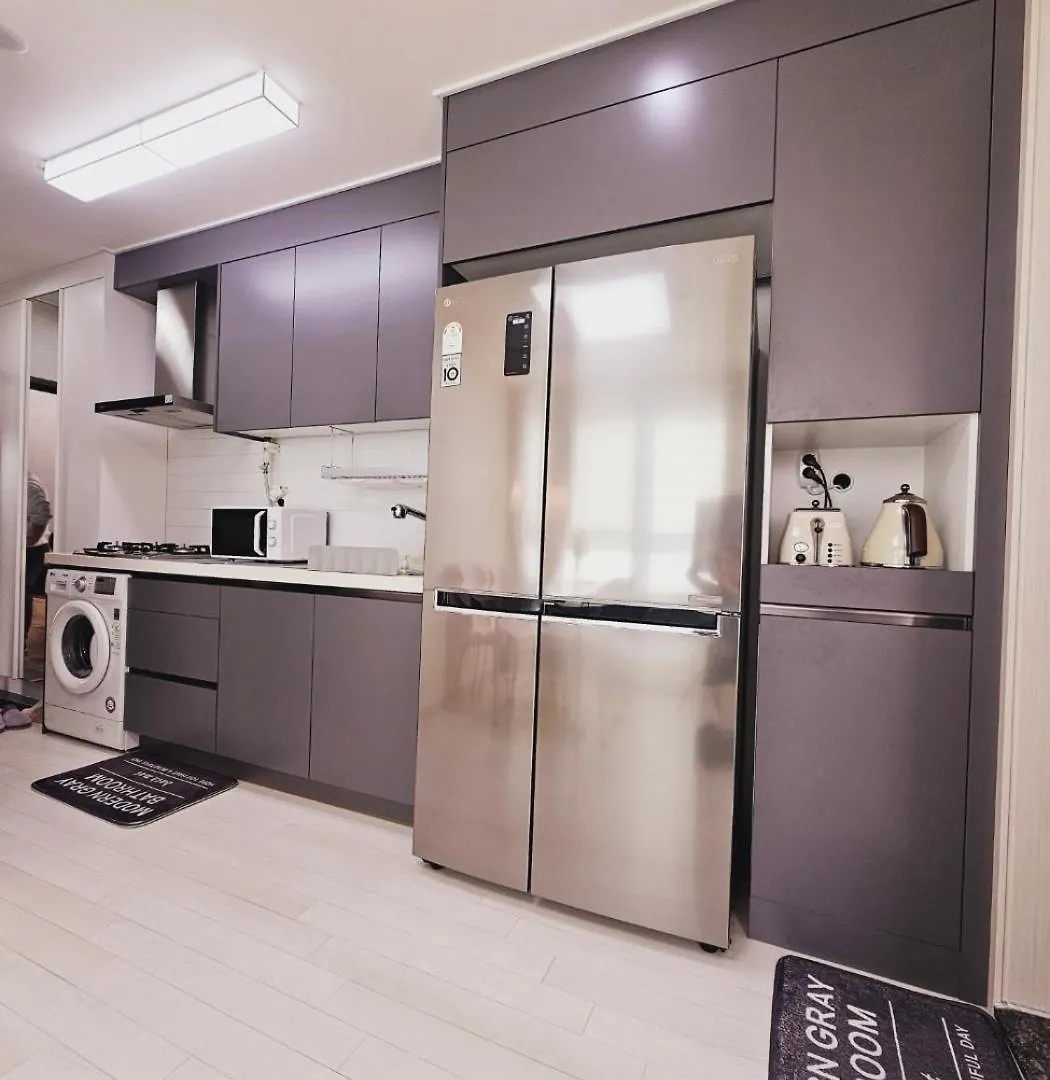 Apartment Clean Two-Room Accommodation With A Great View Near Gimpo Airport, Balsan, And Gangseo District Office Seoul